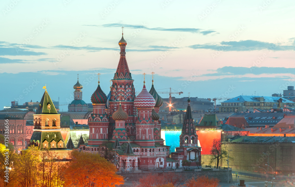Obraz premium Early morning view Saint Basil cathedral without light Moscow, Russia
