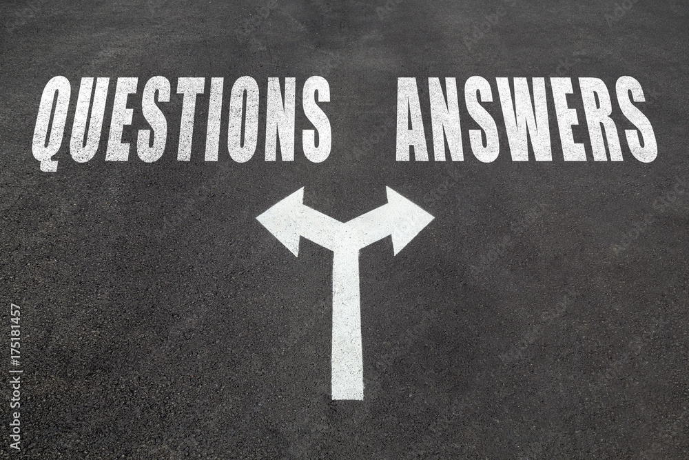 Fototapeta premium Questions or answers choice concept