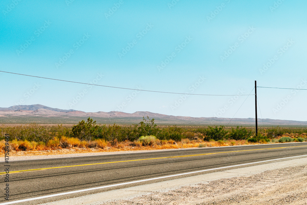 lonely road at death valley national park