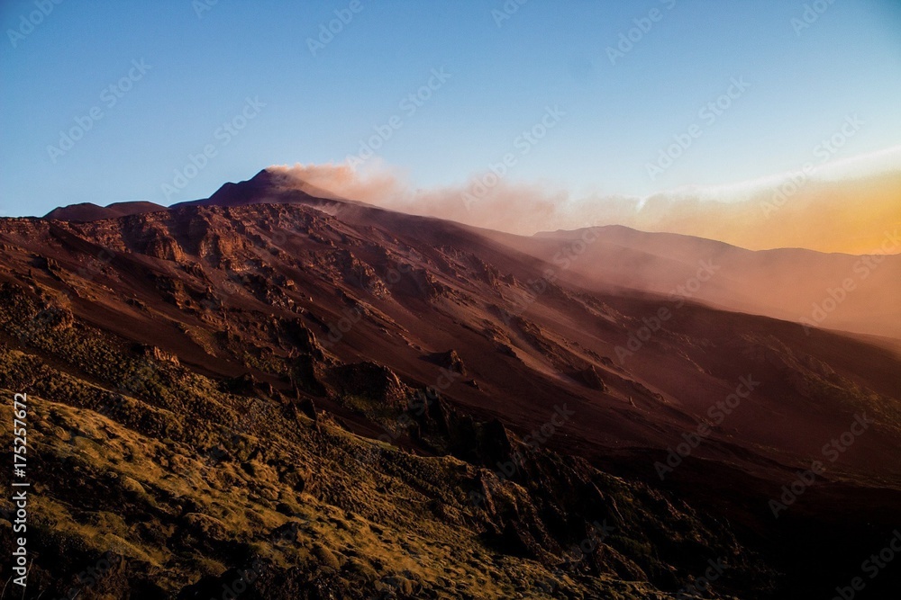  Sicilia- suggestivo panorama all'alba sul vulcano Etna e Valle del Bove