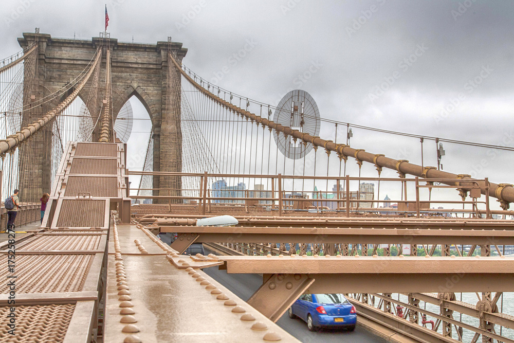 Fototapeta premium New York, view of the Brooklyn Bridge