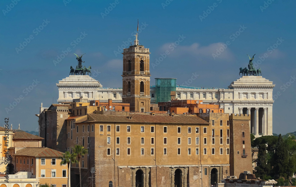 The town hall of Rome and Altar of Fatherland in the background.