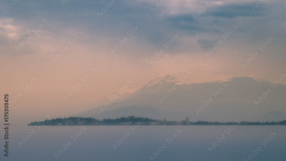 Penisola di Sirmione sul lago di Garda
