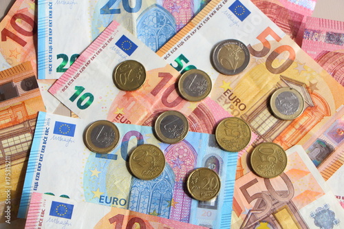 Pièces et billets en euros