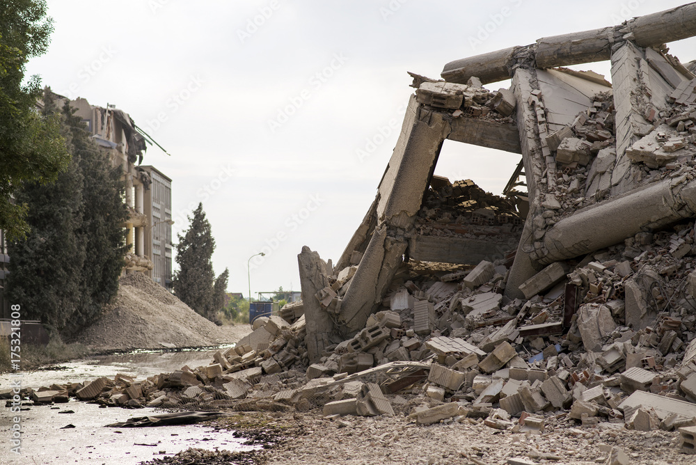 Fototapeta premium Collapsed industrial concrete building