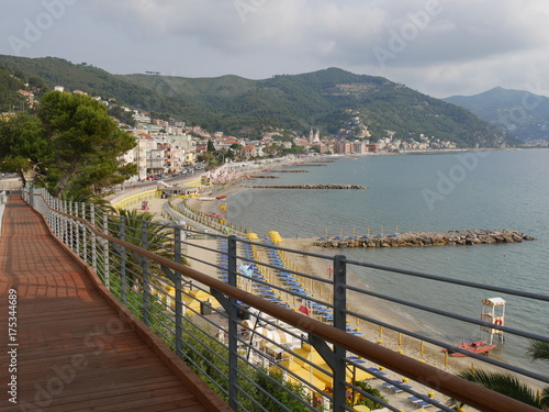 Laigueglia - panorama dalla strada Statale Aurelia