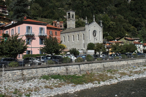 Dreifaltigkeitskirche in Argegno am Comer See photo