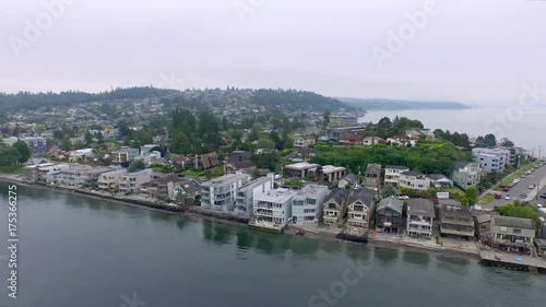 Quiet, sweeping early mourning shot of Seattle waterfront, establishing shot