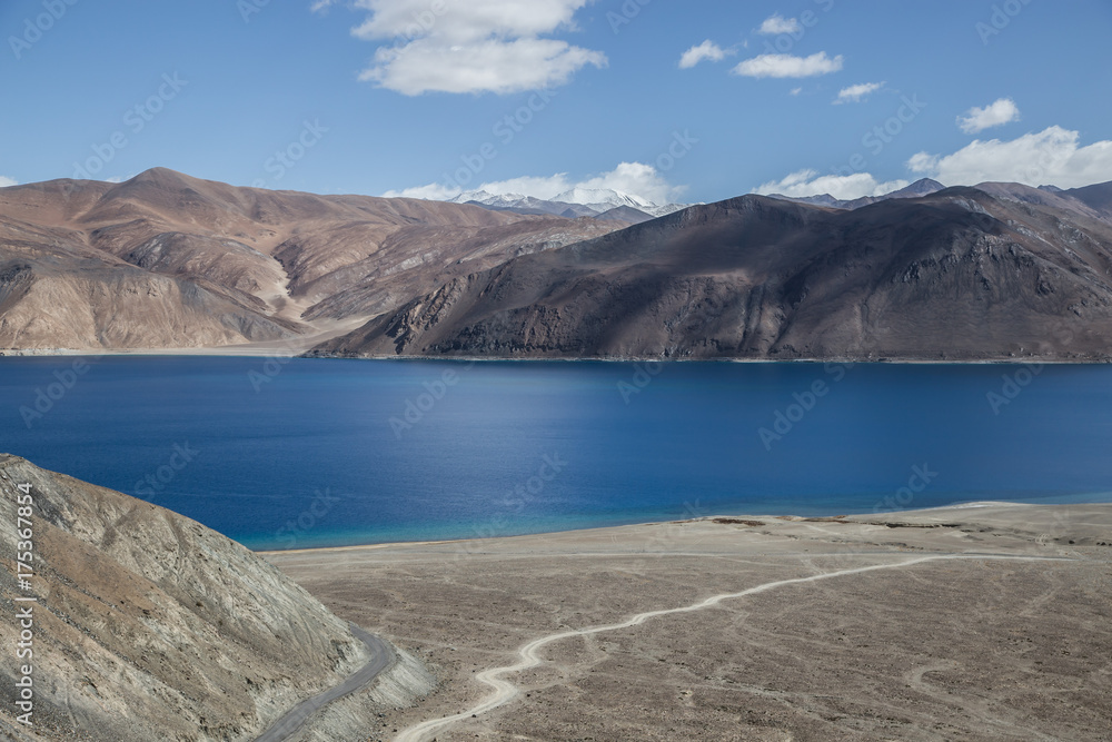 Pangong Tso, Tibetan for 