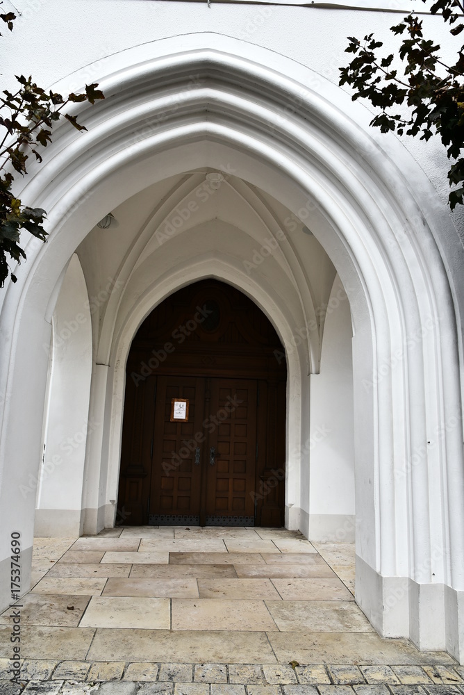giengen an der brenz, kirche, stadtkirche, stadt, portal, gotik, alt, historisch, geschichte, europa, sakralbau, bauwerk, architektur, alt, historisch, bogen, europa, reisen, eingang, tür, christentum giengen an der brenz, kirche, stadtkirche, stadt, portal, gotik, alt, historisch, geschichte, europa, sakralbau, bauwerk, architektur, alt, historisch, bogen, europa, reisen, eingang, tür, christentum