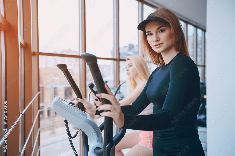 Fototapeta premium girl in a gym