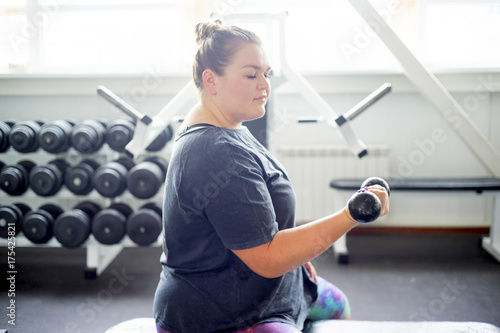 Fat girl in a gym