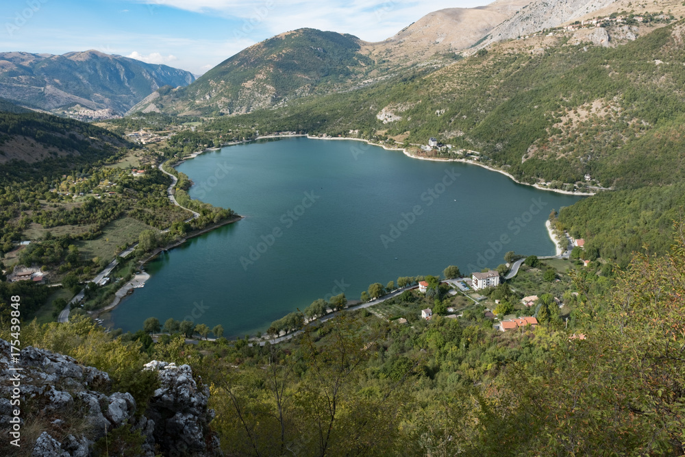 Lake Scanno is a jewel hidden in the heart of Italy, and it's worth seeing and discovering it before all the others