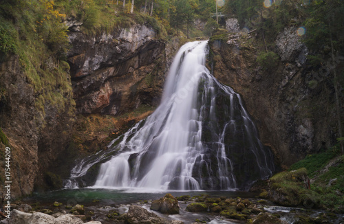 Fototapeta Naklejka Na Ścianę i Meble -  Waterfall in Alps