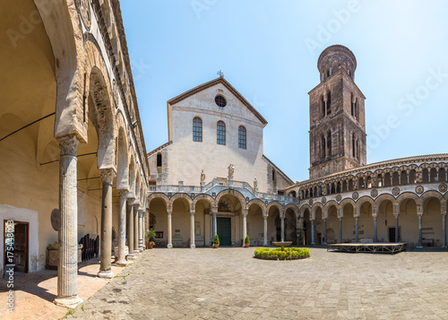 Obraz na płótnie Cathedral of Salerno in Italy