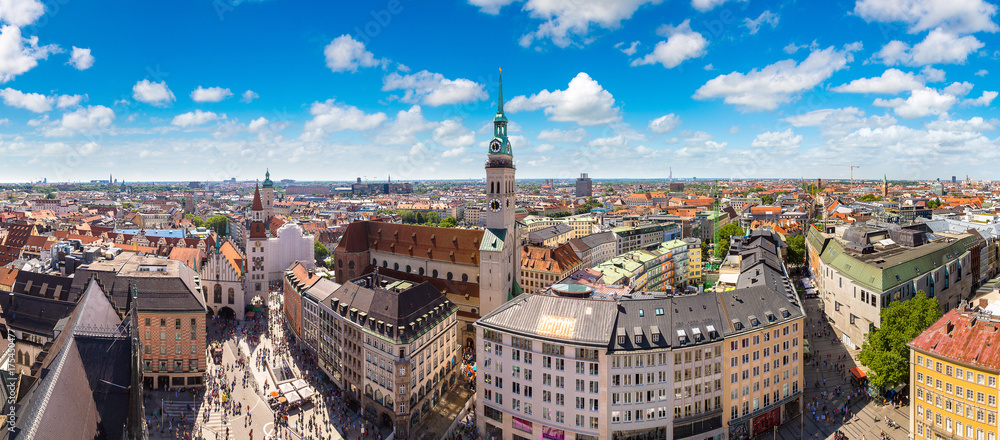 Panoramic view of Munich, Germany - obrazy, fototapety, plakaty 