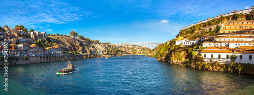 Cuadro en lienzo Panoramic view of Porto