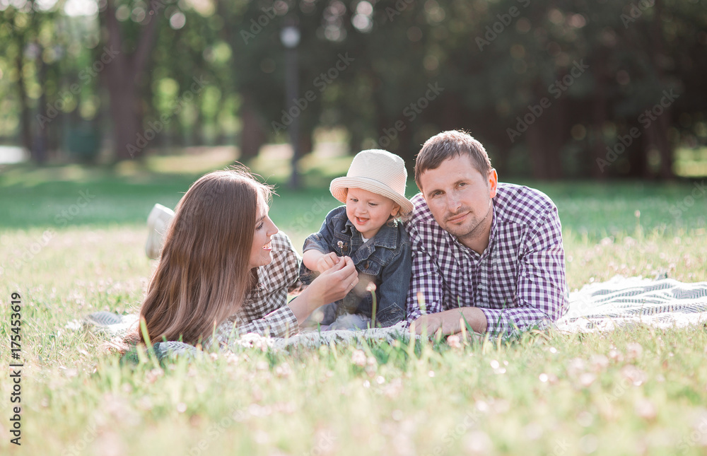 sunny pictures of a happy married couple with a dog and a child sunny pictures of a happy married couple with a dog and a child
