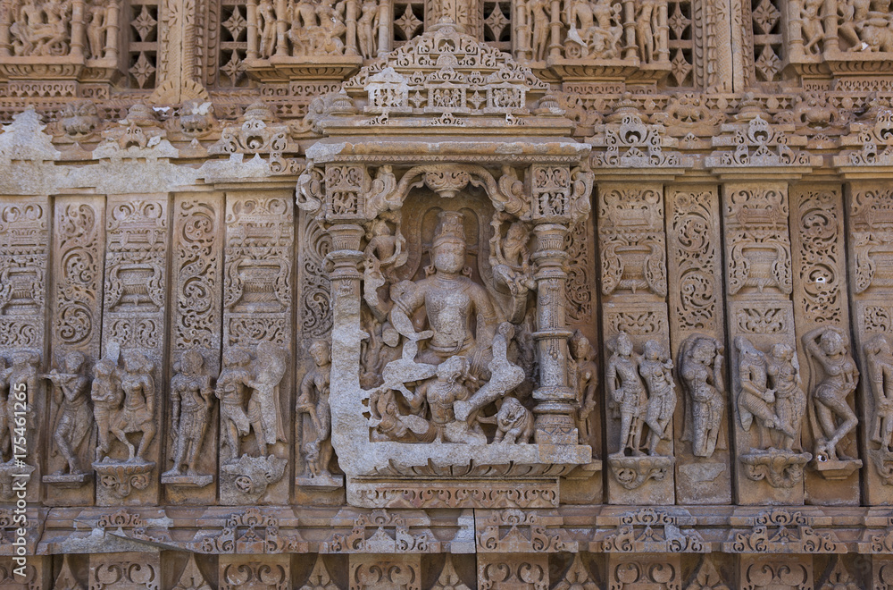 Fototapeta premium Old Hindu Sas-Bahu Temple in Rajasthan, near Udaipur, India.
