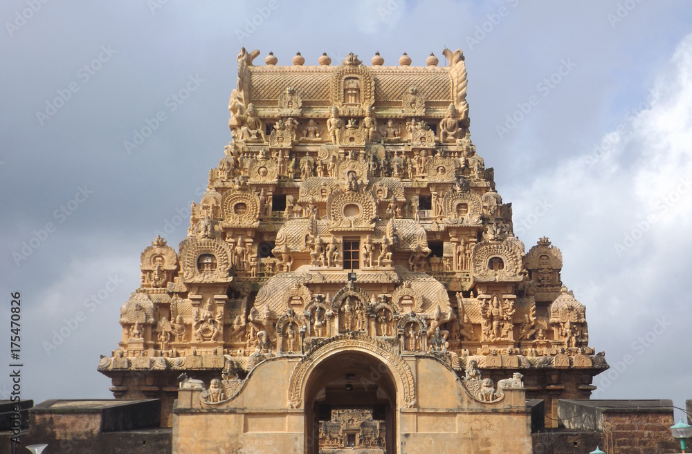 Eingangsportal des Brihadishvara-Tempels, UNESCO-Weltkulturerbe in Thanjavur, Südindien