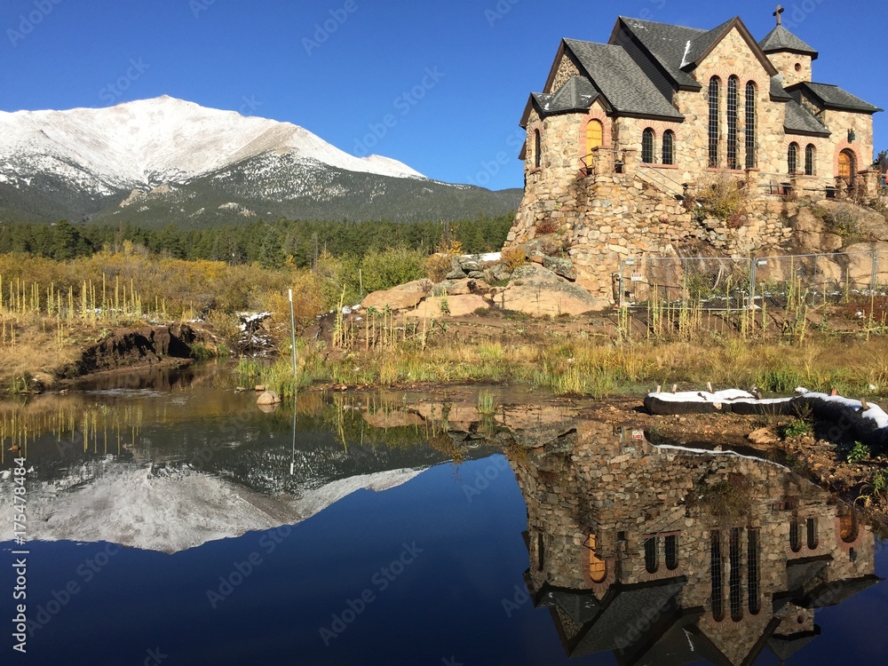 Chapel on the Rock in Colorado with Rocky Mountains in background