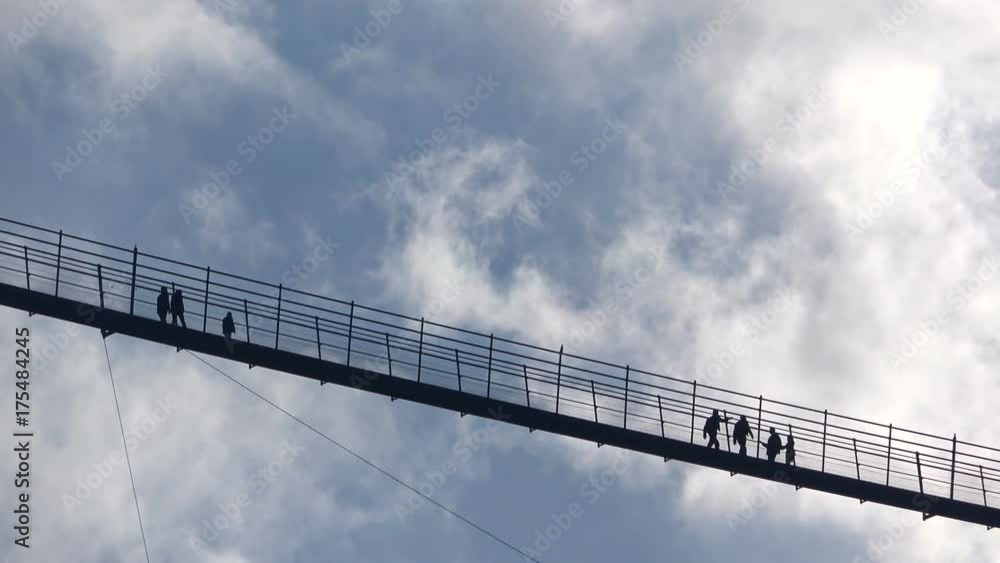 Hängebrücke bei Reutte, Tirol, Österreich, Tourismus, 4K Hängebrücke bei Reutte, Tirol, Österreich, Tourismus, 4K