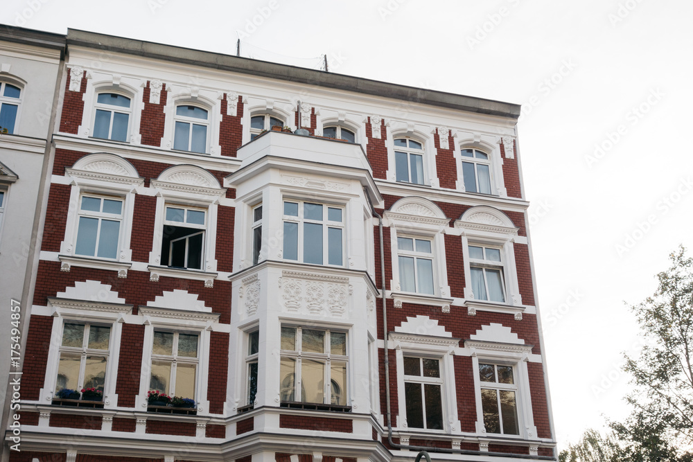 Fototapeta premium red brick building with white ornaments