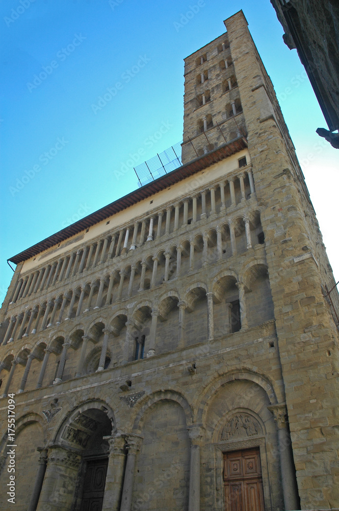Le strade di Arezzo e la chiesa della Pieve