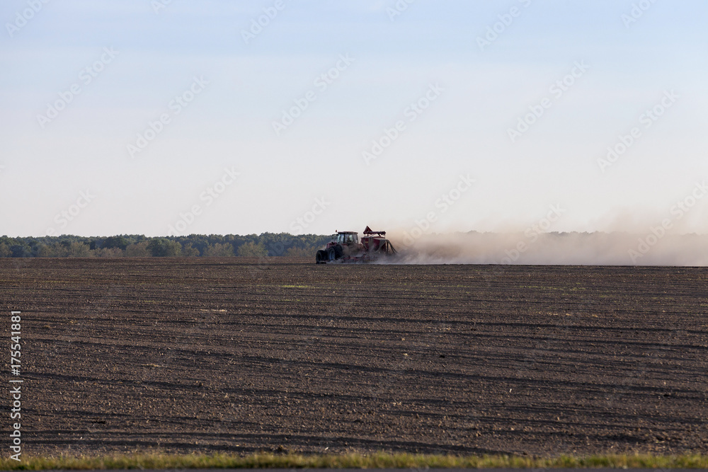 Fototapeta premium processing field tractor