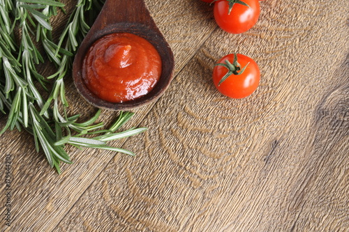 Tomato sauce ketchup tomatoes rosemary