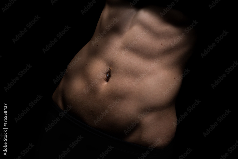 weiblicher Bauch, Lowkey weiblicher Bauch, Lowkey