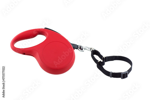 Dog collar and leash roulette.