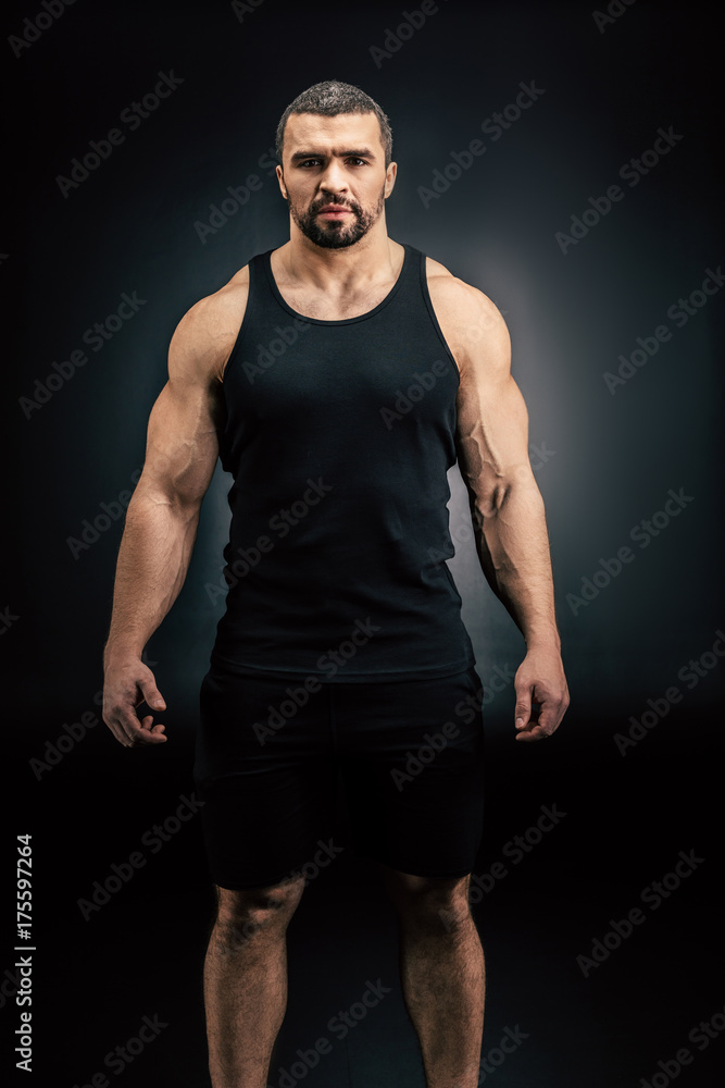 Fototapeta premium handsome athletic man