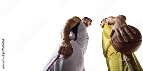 Foto Two basketball players stands face-to-face before the game