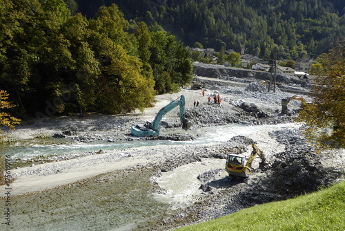 Tableau sur toile Bergsturz in Bondo,
Blick von Promontogno über Mure nach Bondo