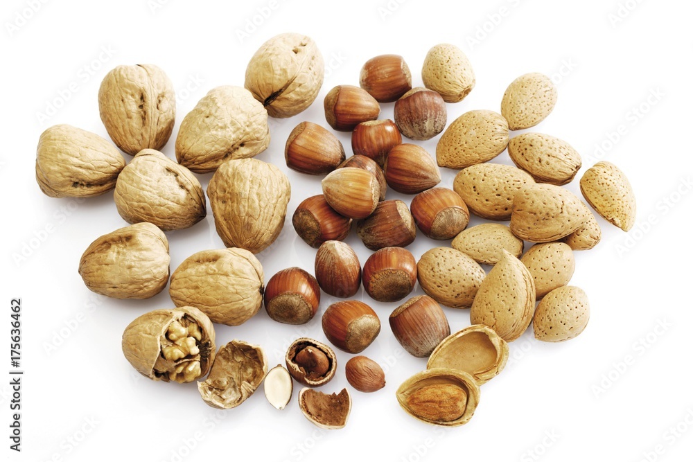 Mixed nuts: walnuts, hazelnuts and almonds Mixed nuts: walnuts, hazelnuts and almonds