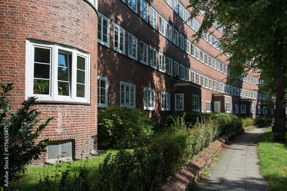Fototapeta premium Wohnsiedlung Jarrestadt in Hamburg