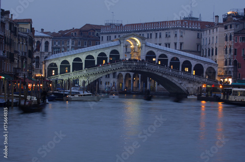Canale Grande and Rialto Bridge, Venice, Italy, Europe © imageBROKER