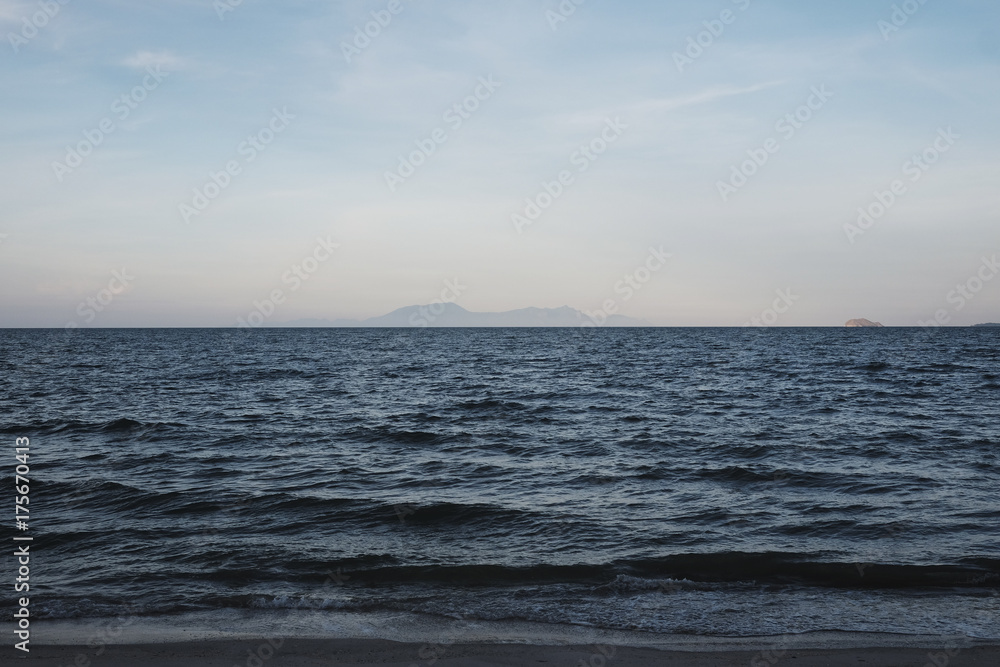 Fototapeta premium blue sea view from the beach