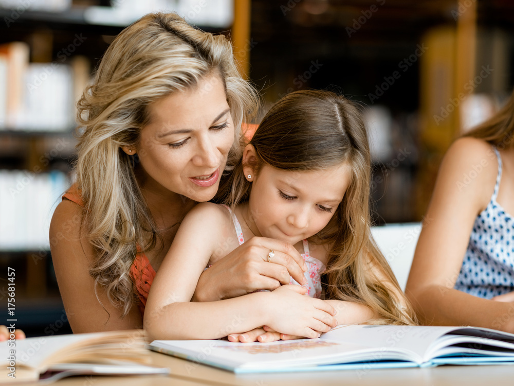 We love reading We love reading