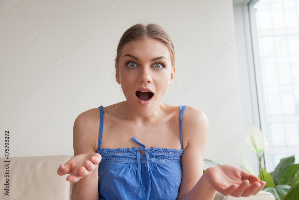 Open teen mouth girl Shocked sister