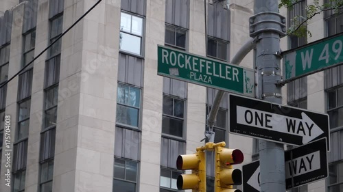 New York City signs and traffic light, Slowmotion photo