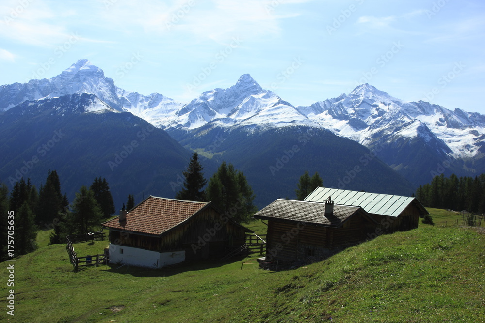 Blick von der Schmittener Alp auf Bergüner Stöcke