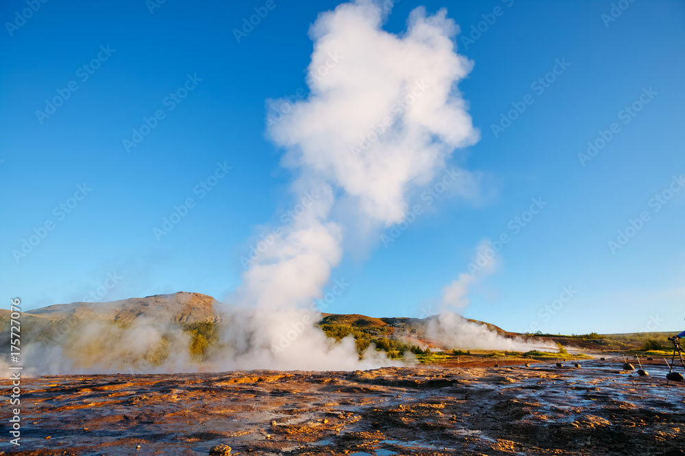 Fototapeta premium Great view of Strokkur geyser. Location place Geyser Park, Hvita river, Haukadalur valley area, Iceland. Europe.