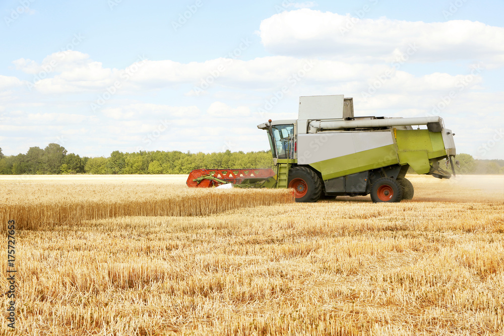 Obraz premium Modern agricultural equipment on field