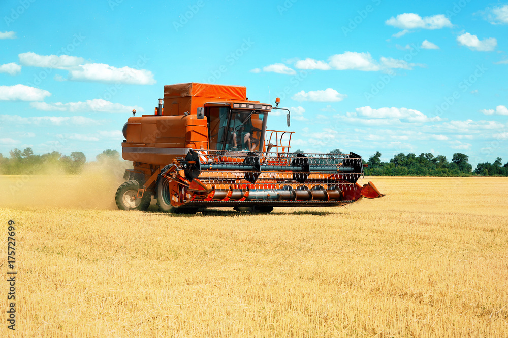 Obraz premium Modern agricultural equipment on field