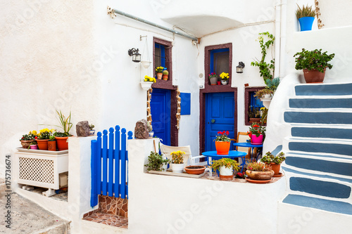 House in Oia, Santorini © saiko3p