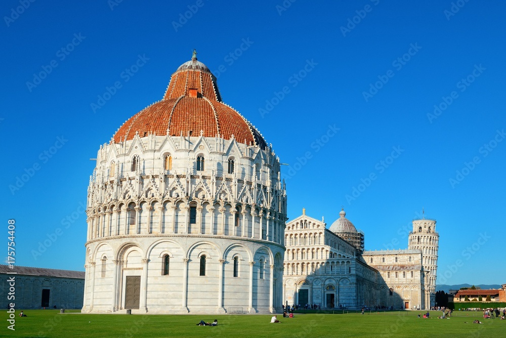 Leaning tower cathedral in Pisa