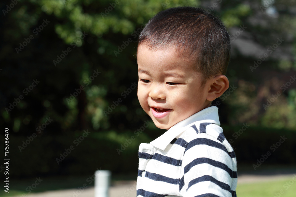 幼児(3歳児)の笑顔 幼児(3歳児)の笑顔