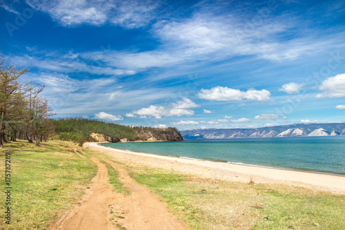 Fototapeta Naklejka Na Ścianę i Meble -  The coast of Lake Baikal in summer